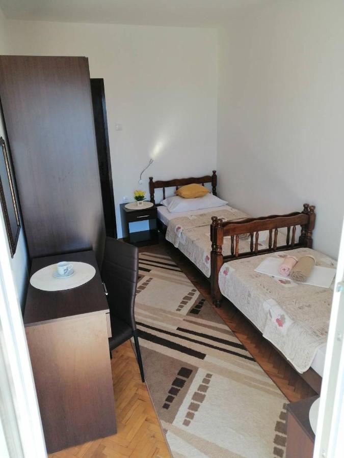 Apartment Olimp Ulcinj Esterno foto